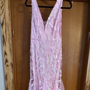 Mermaid style prom dress pink M